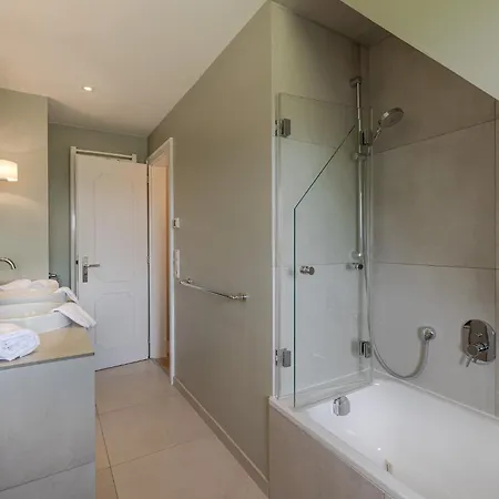 Semesterbostad Hiidbloom - Hues Im Wattweg *